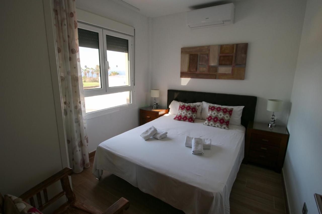 Villa Golf Y Mar Σαν Μιγκέλ ντε Αμπόνα Εξωτερικό φωτογραφία